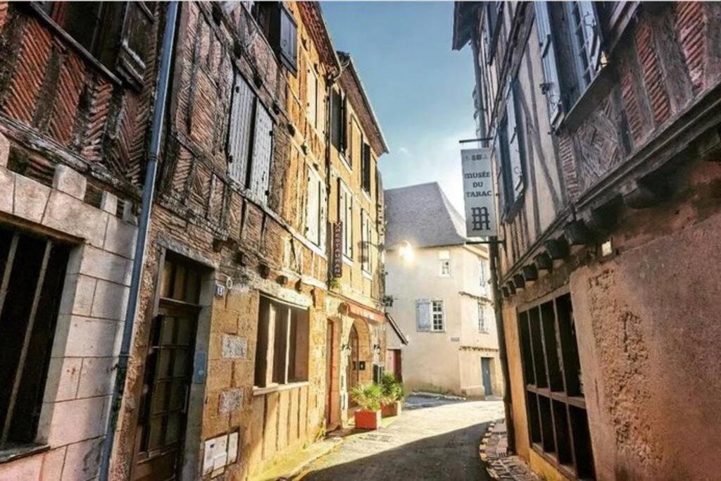 Appartement Au Coeur Du Centre Historique Bergerac Exteriér fotografie